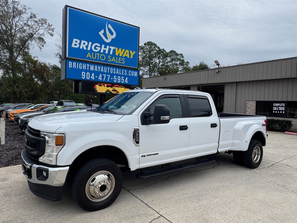 2022 Ford F-350 Super Duty XL's photo