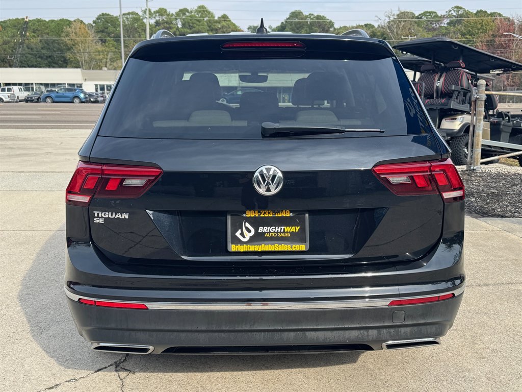 2021 Volkswagen Tiguan SE - Photo 6