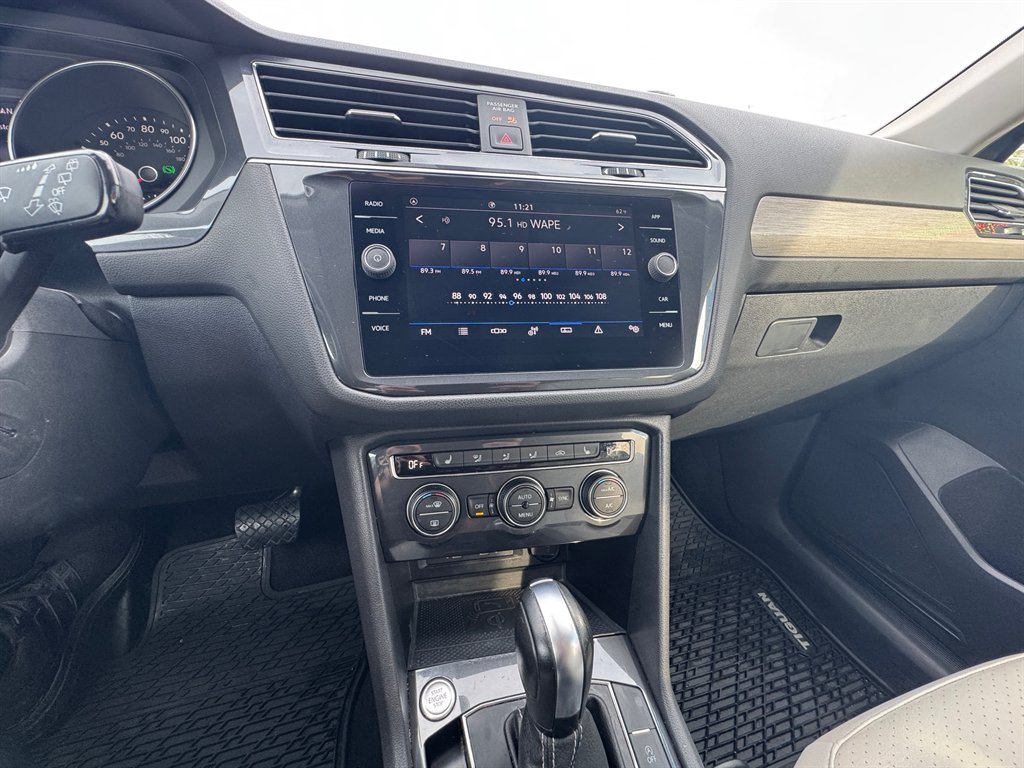 2021 Volkswagen Tiguan SE - Photo 9