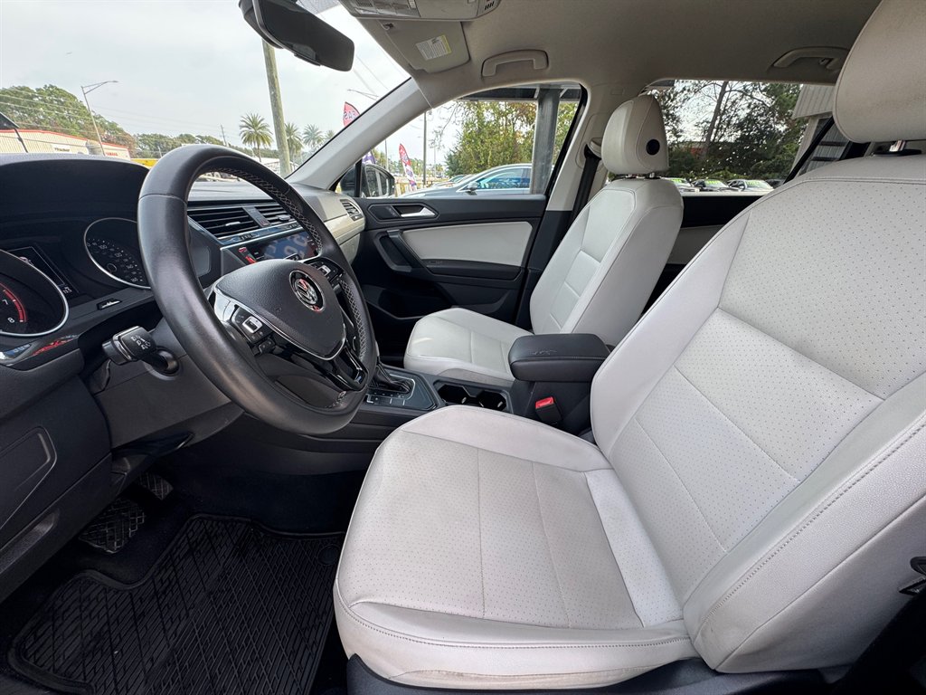 2021 Volkswagen Tiguan SE - Photo 10