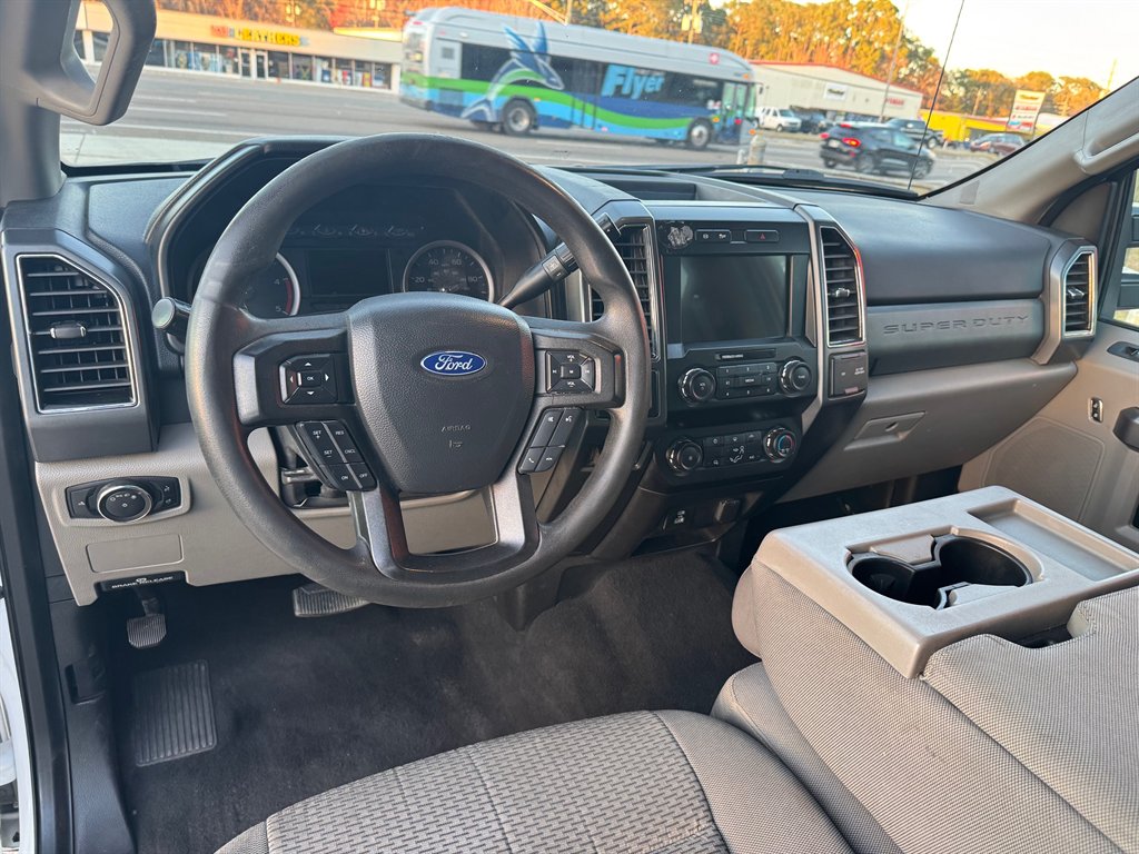 2021 Ford F-350 Super Duty XLT - Photo 10
