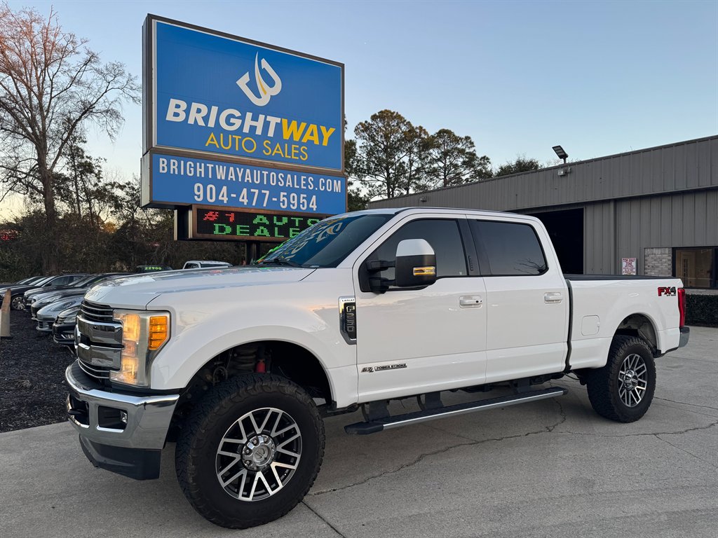 2017 Ford F-250 Lariat 4x4 Crew Cab 6-3/4' Box's photo