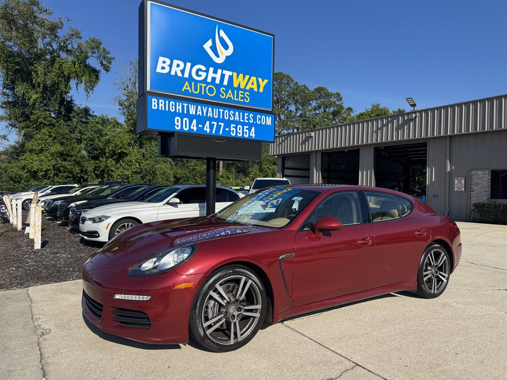 2014 Porsche Panamera 4's photo